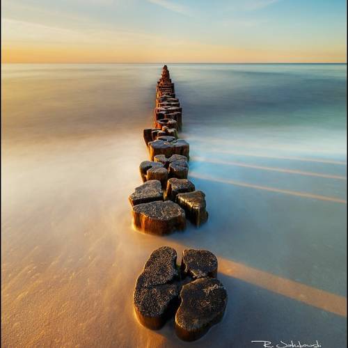 La pose longue révèle ici toute sa puissance.
Avec un filtre ND Kase @naturfotocamp a pu allonger le temps de pose de 20s pour adoucir le mouvement de l’eau et sublimée la lumière.
Les tons restent naturels, les contrastes équilibrés, et la composition gagne en profondeur.

💥 A l’occasion du Salon de la Photo de Paris 2025 : 
💠 -10% sur tout le site avec le code SALON25
💠 -20% pour toute commande effectuée sur notre stand.
C’est le moment parfait pour renouveler votre matériel ou découvrir la qualité Kase.

#teamkase #kasefiltersfrance #kasefiltersglobal #filtrend #ndfilters #kasefilters